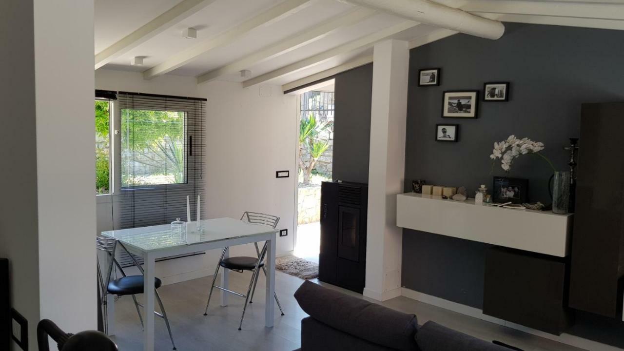 Piccola Casa Con Giardino Villa ซานเรโม ภายนอก รูปภาพ